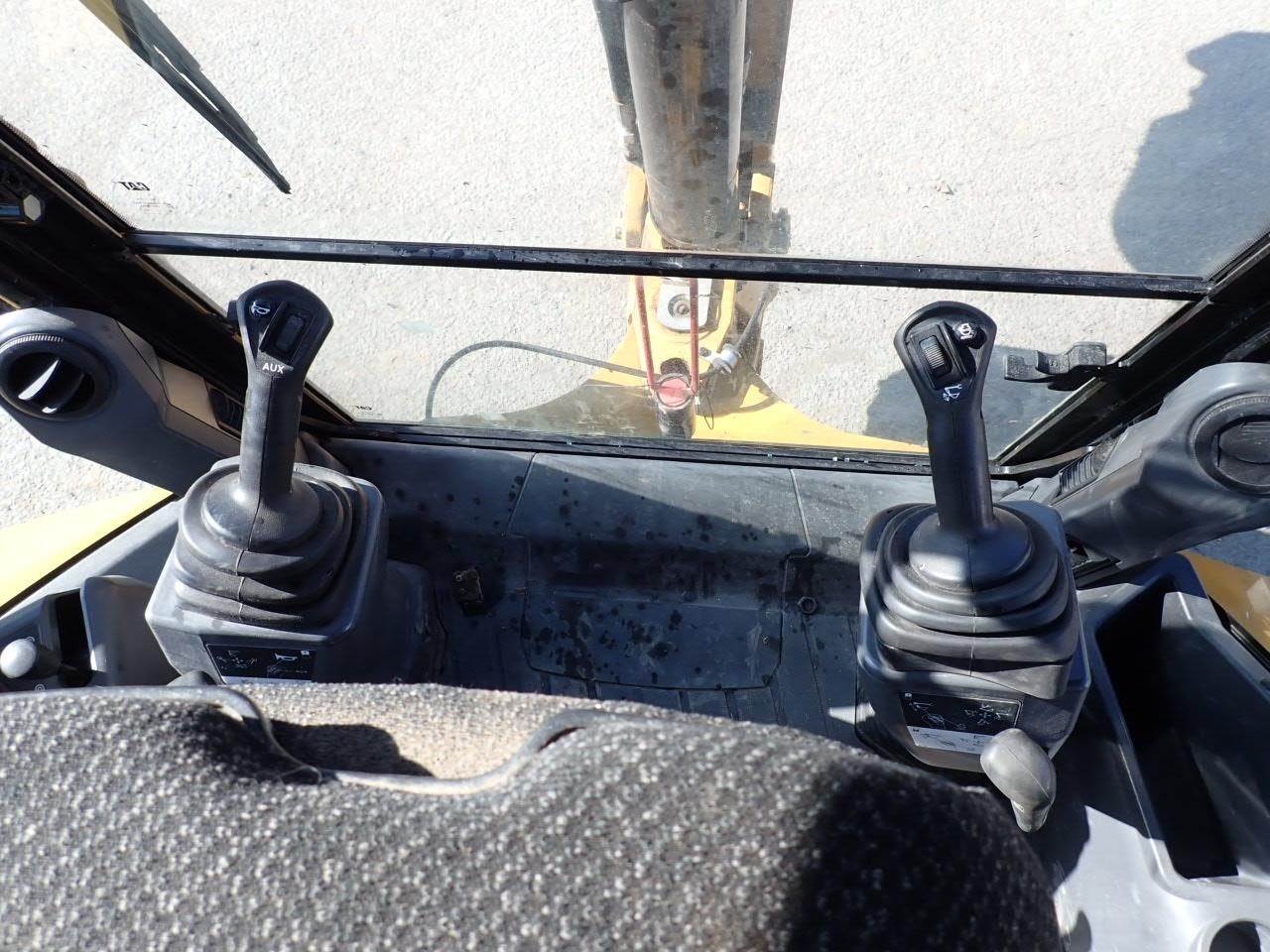 2018 Caterpillar 420F2 Backhoe