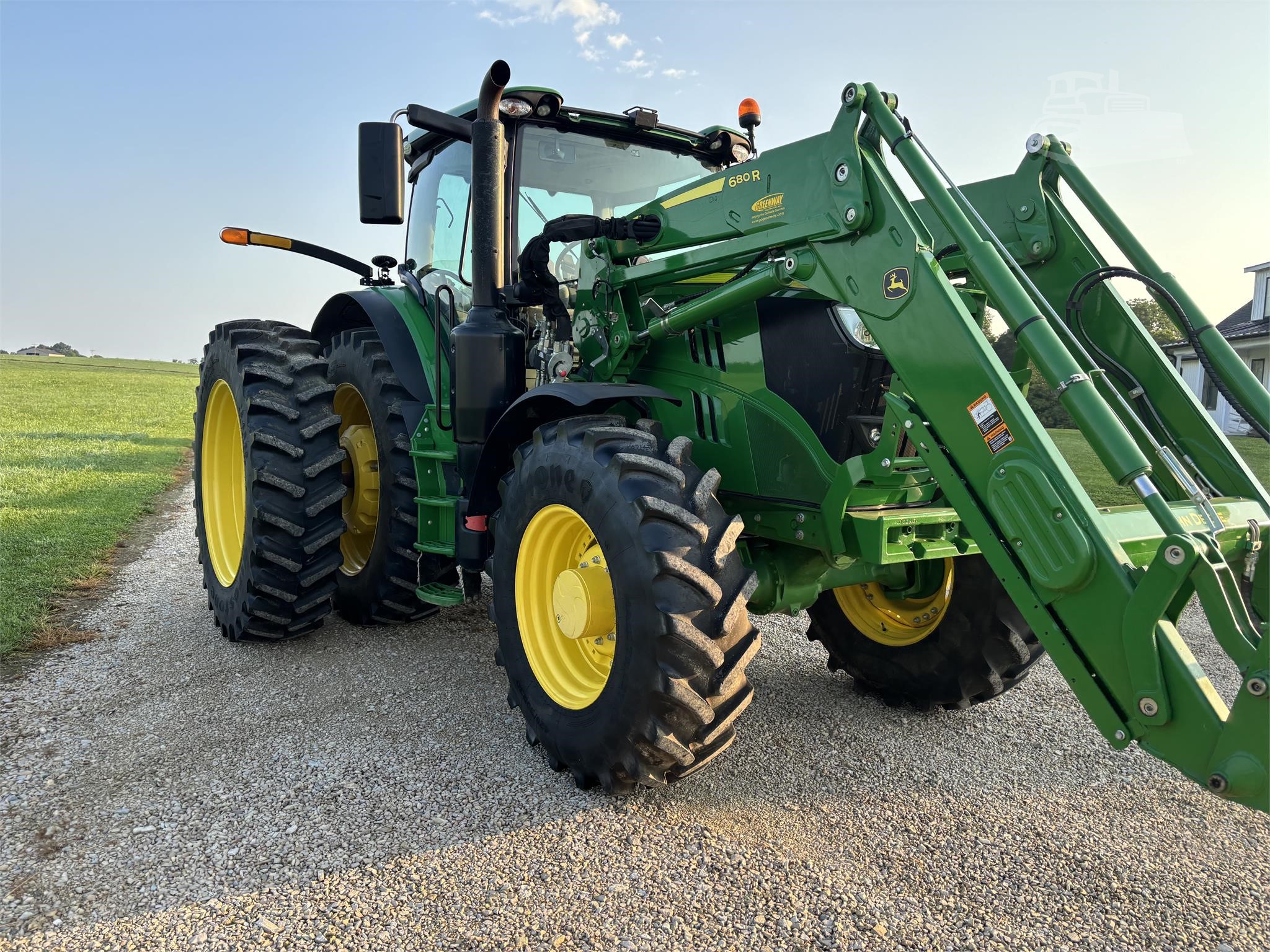 John Deere 6175R - View 4